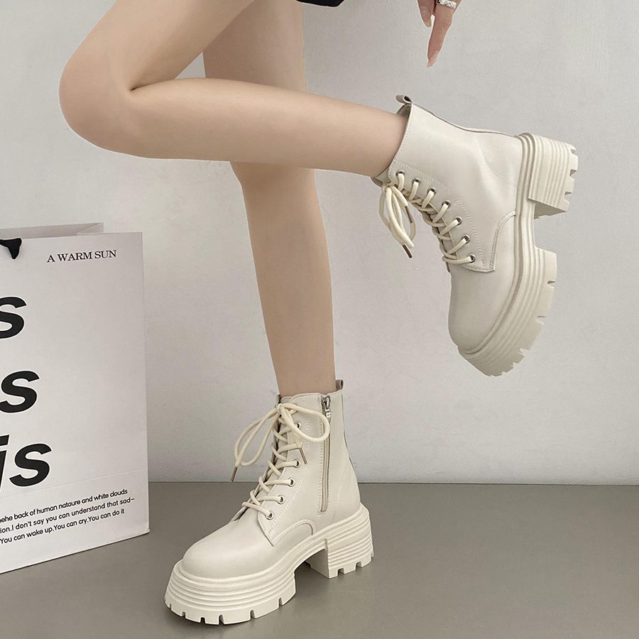 英国風の白い厚底のレディースブーツ。2026年秋の新作。レー - Sock Boot Women のレビューと価格